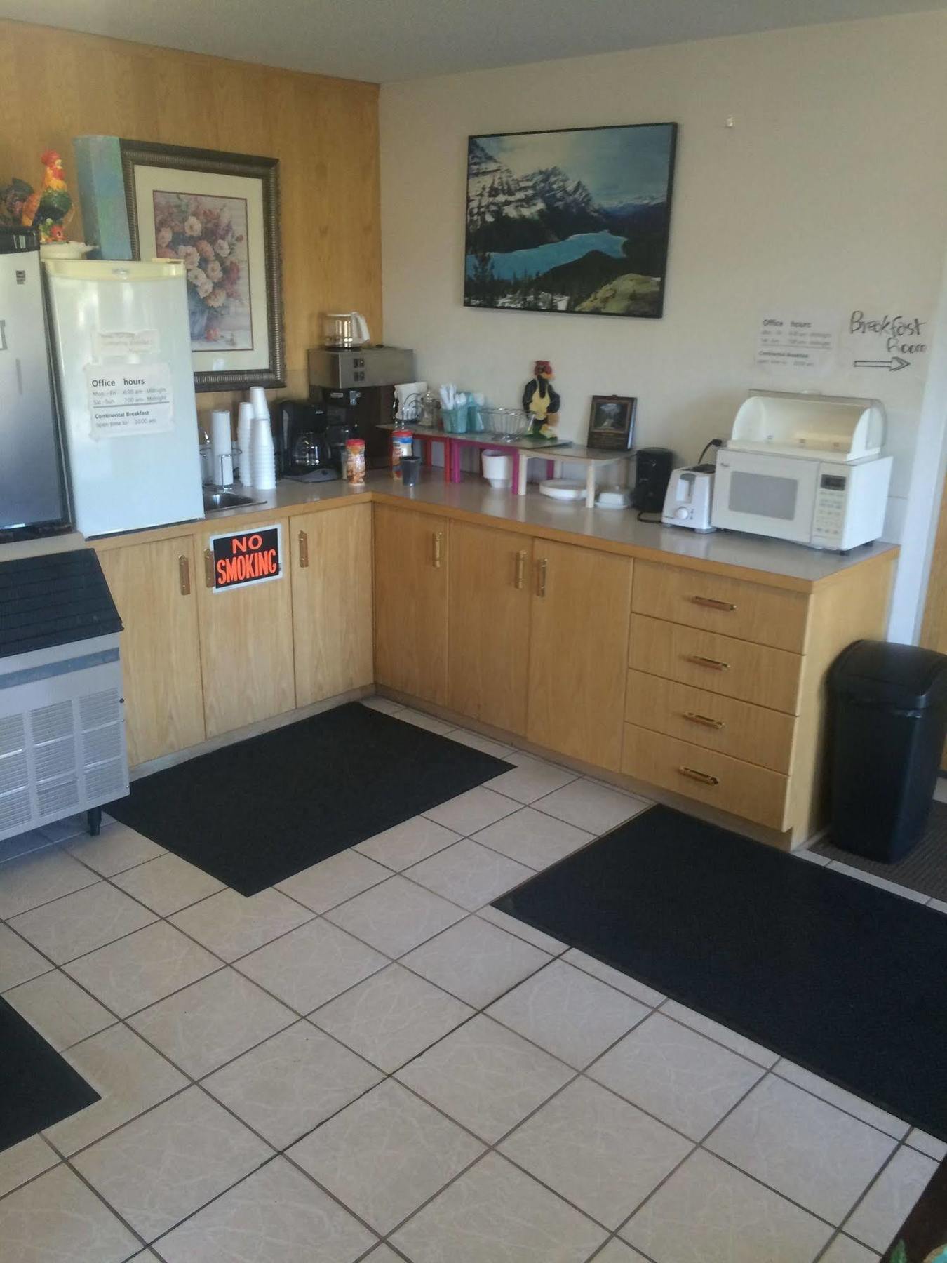 Satellite Motel Medicine Hat Exterior foto